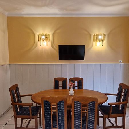 Hotel Eva Panzio Sárvár Zewnętrze zdjęcie