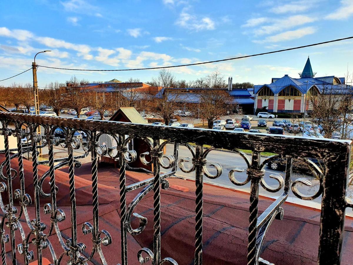 Hotel Eva Panzio Sárvár Zewnętrze zdjęcie