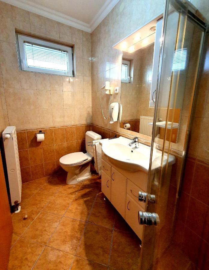 Hotel Eva Panzio Sárvár Zewnętrze zdjęcie