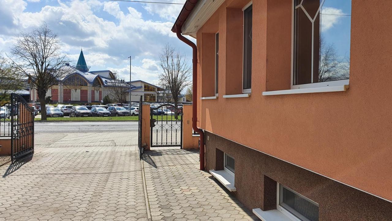 Hotel Eva Panzio Sárvár Zewnętrze zdjęcie
