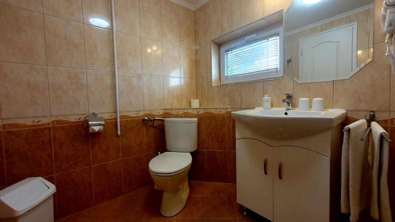 Hotel Eva Panzio Sárvár Zewnętrze zdjęcie
