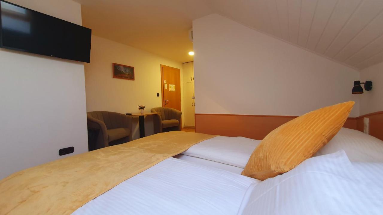 Hotel Eva Panzio Sárvár Zewnętrze zdjęcie