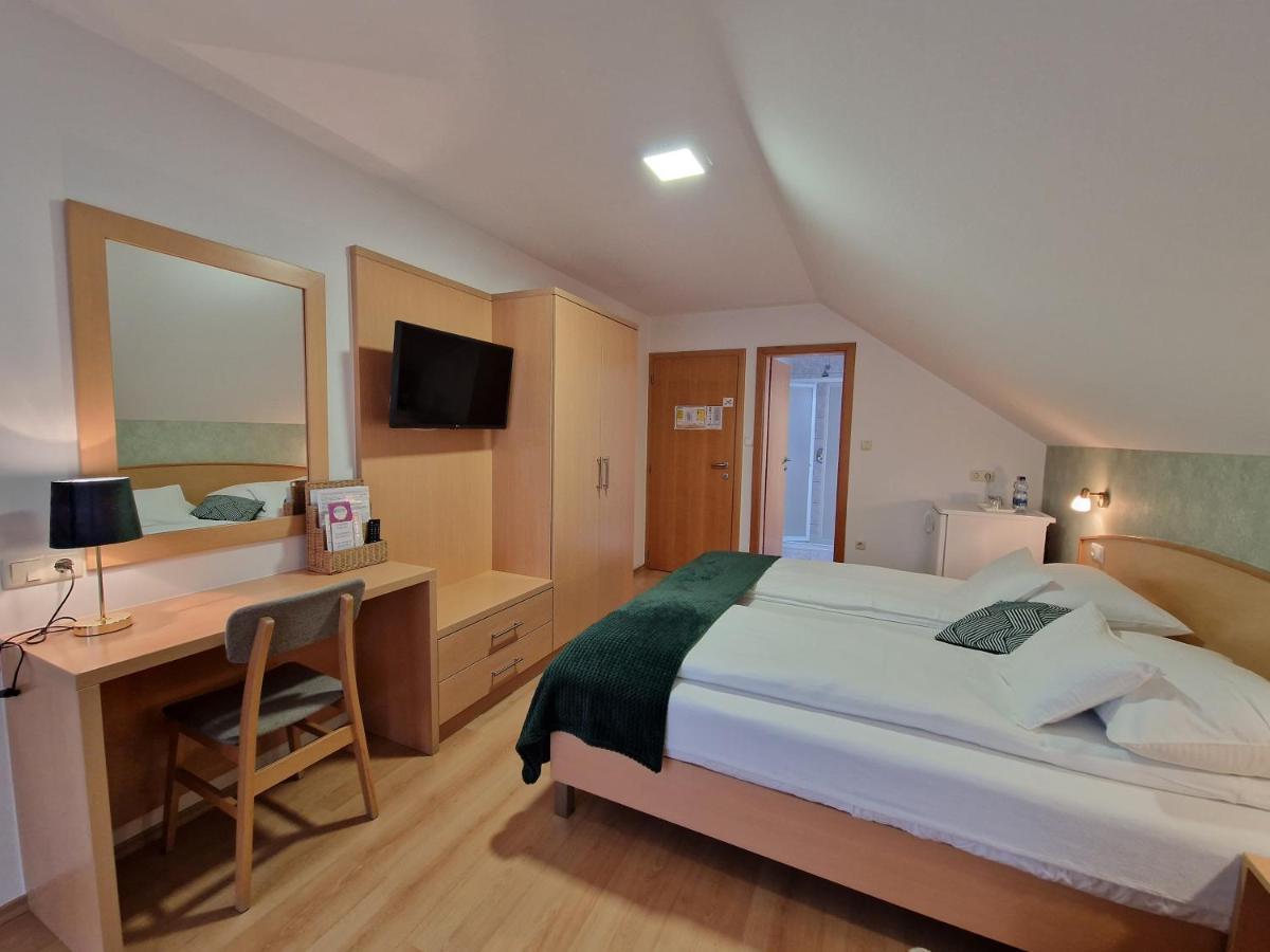 Hotel Eva Panzio Sárvár Zewnętrze zdjęcie