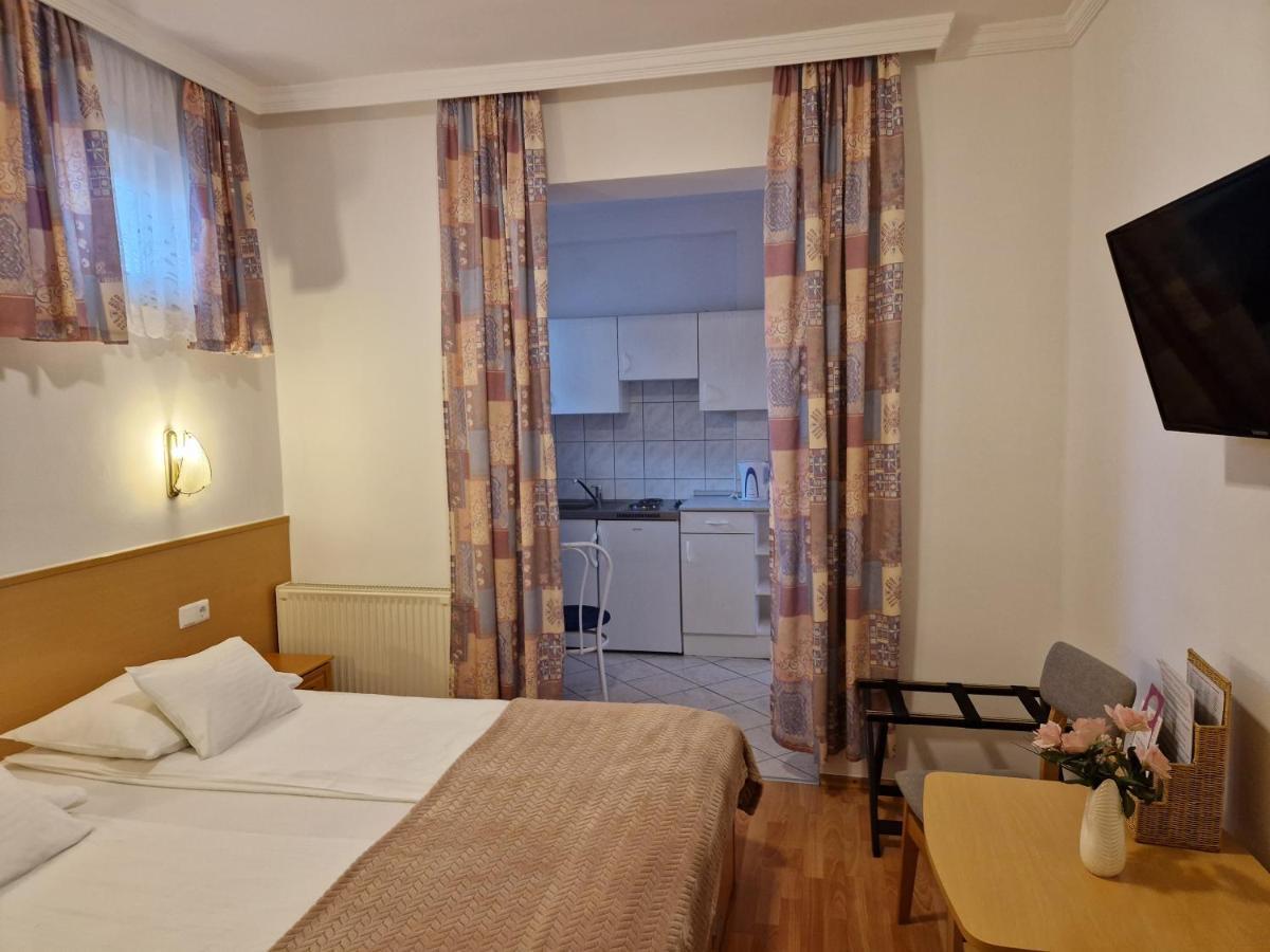 Hotel Eva Panzio Sárvár Zewnętrze zdjęcie