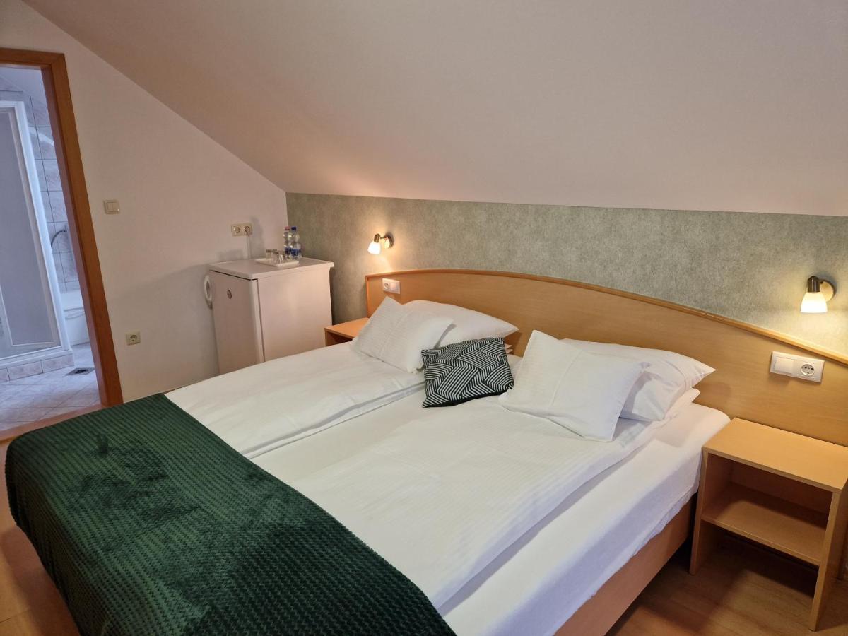 Hotel Eva Panzio Sárvár Zewnętrze zdjęcie
