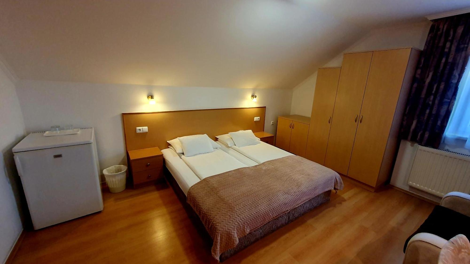 Hotel Eva Panzio Sárvár Zewnętrze zdjęcie