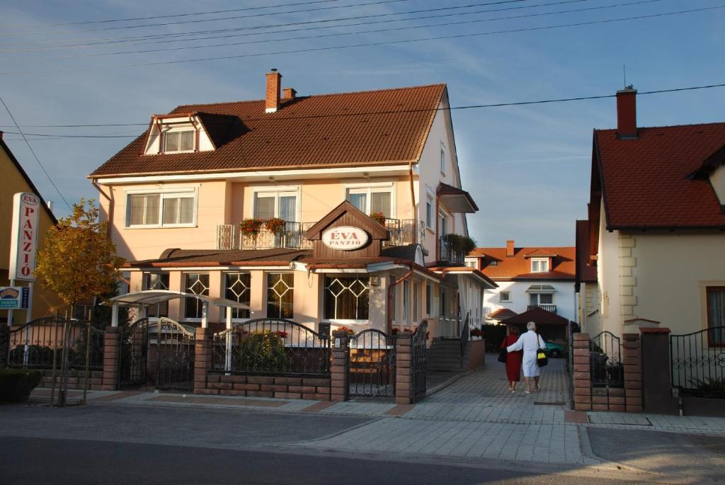 Hotel Eva Panzio Sárvár Zewnętrze zdjęcie