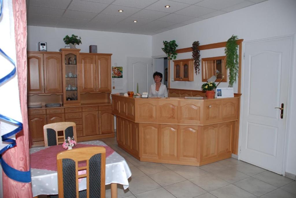 Hotel Eva Panzio Sárvár Zewnętrze zdjęcie